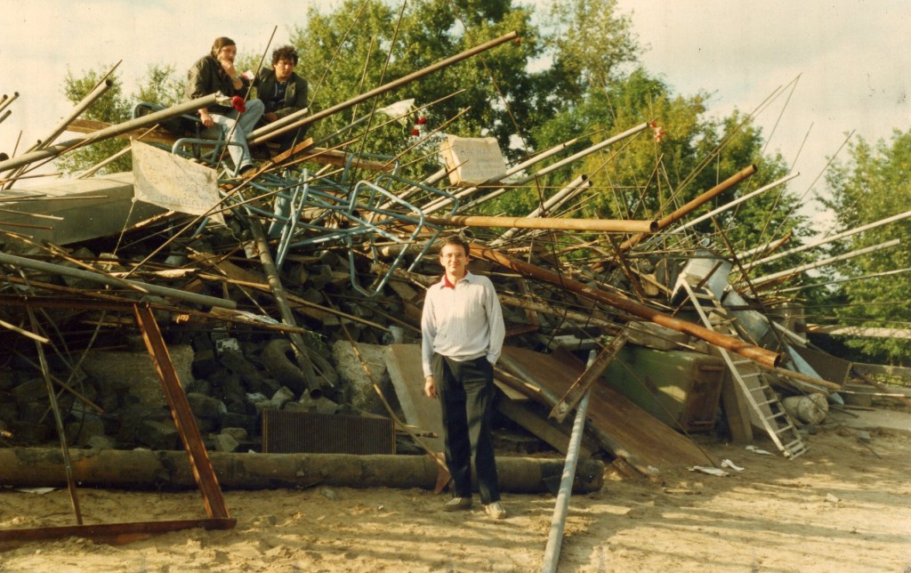 A.Vitale 1991 m. prie barikadų Maskvos pučo metu. Asmeninio archyvo nuotr.
