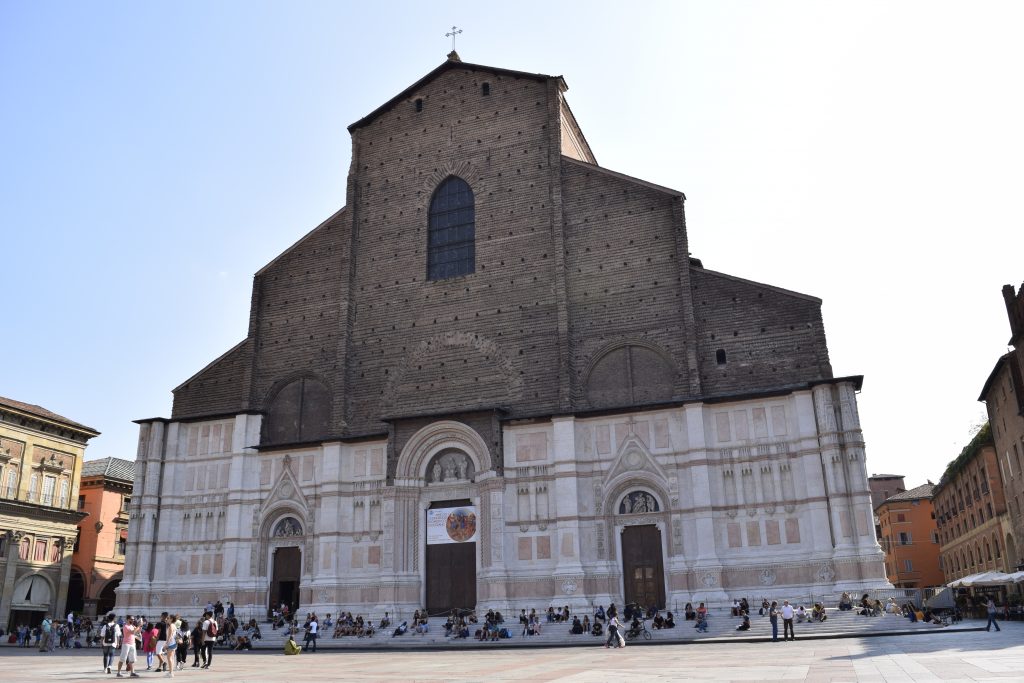 Pagrindinė Bolonijos bažnyčia - Šv. Petronijaus bazilika Piazza Maggiore aikštėje. G. Jasinsko nuotr.